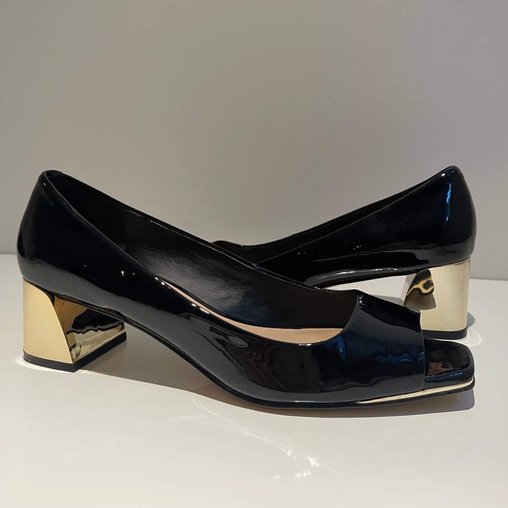 Karl Lagerfeld Black Patent Leather Square Toe Gold Block Heel Sandals Pumps 9